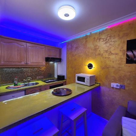Moderno Y Luminoso Atico Con Vistas Y Piscina Apartment San Miguel de Abona Luaran gambar
