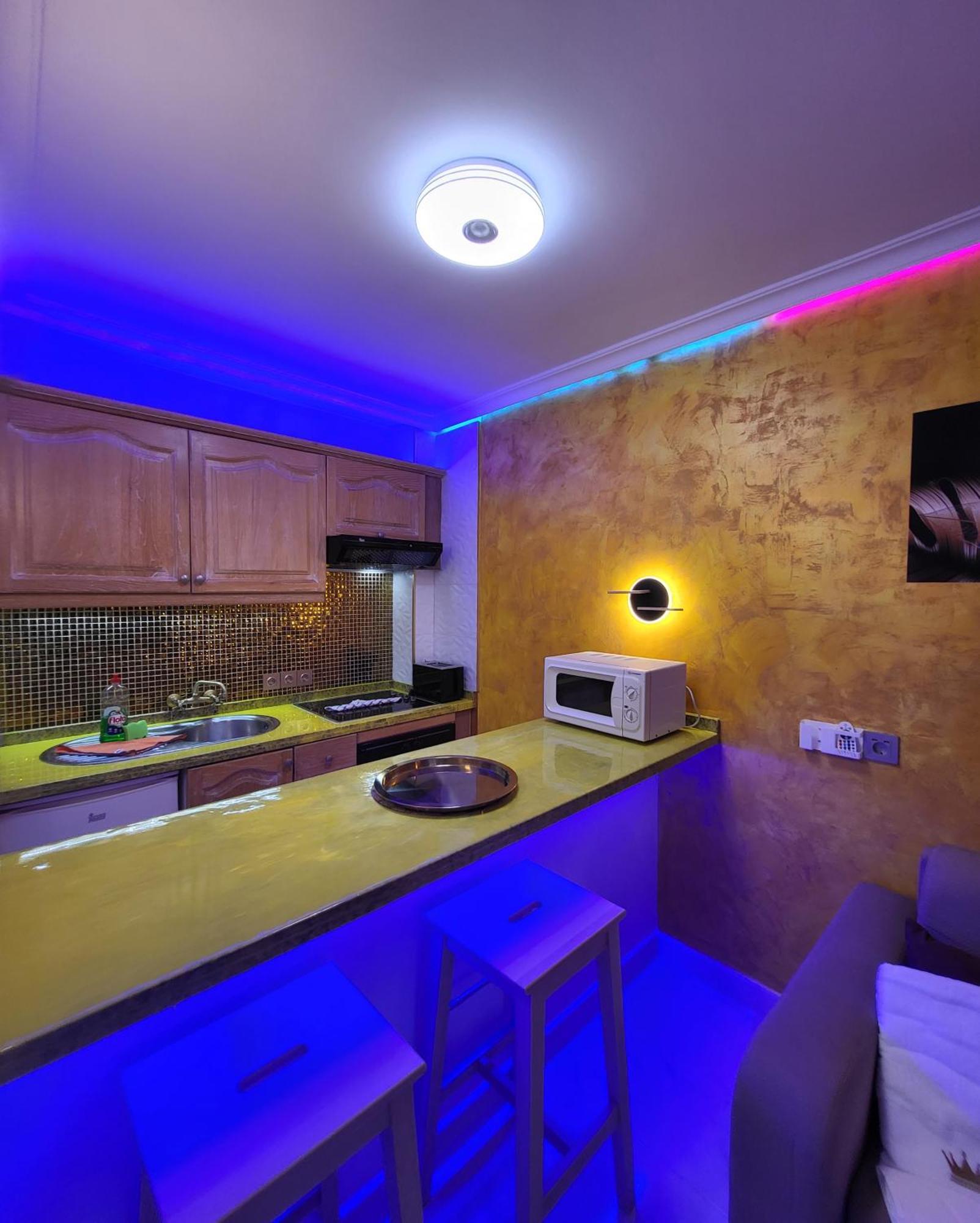 Moderno Y Luminoso Atico Con Vistas Y Piscina Apartment San Miguel de Abona Luaran gambar