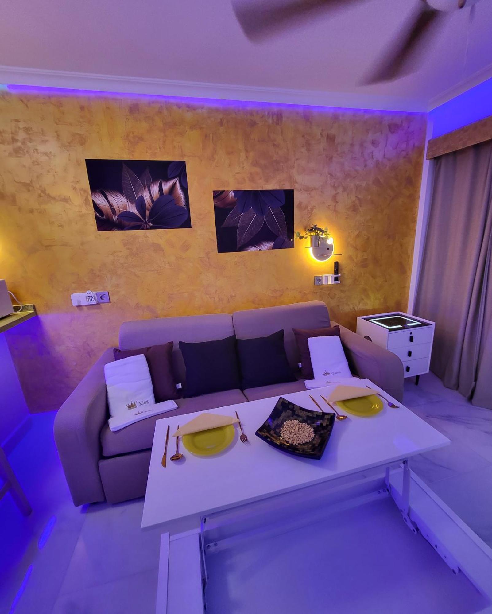 Moderno Y Luminoso Atico Con Vistas Y Piscina Apartment San Miguel de Abona Luaran gambar