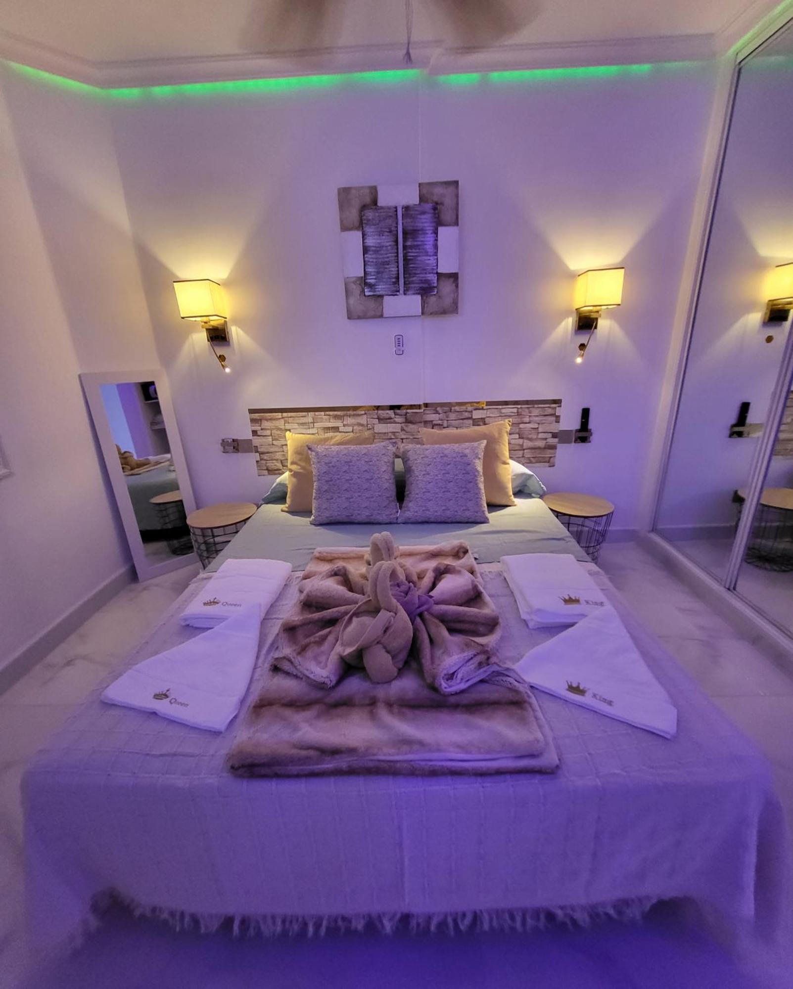 Moderno Y Luminoso Atico Con Vistas Y Piscina Apartment San Miguel de Abona Luaran gambar