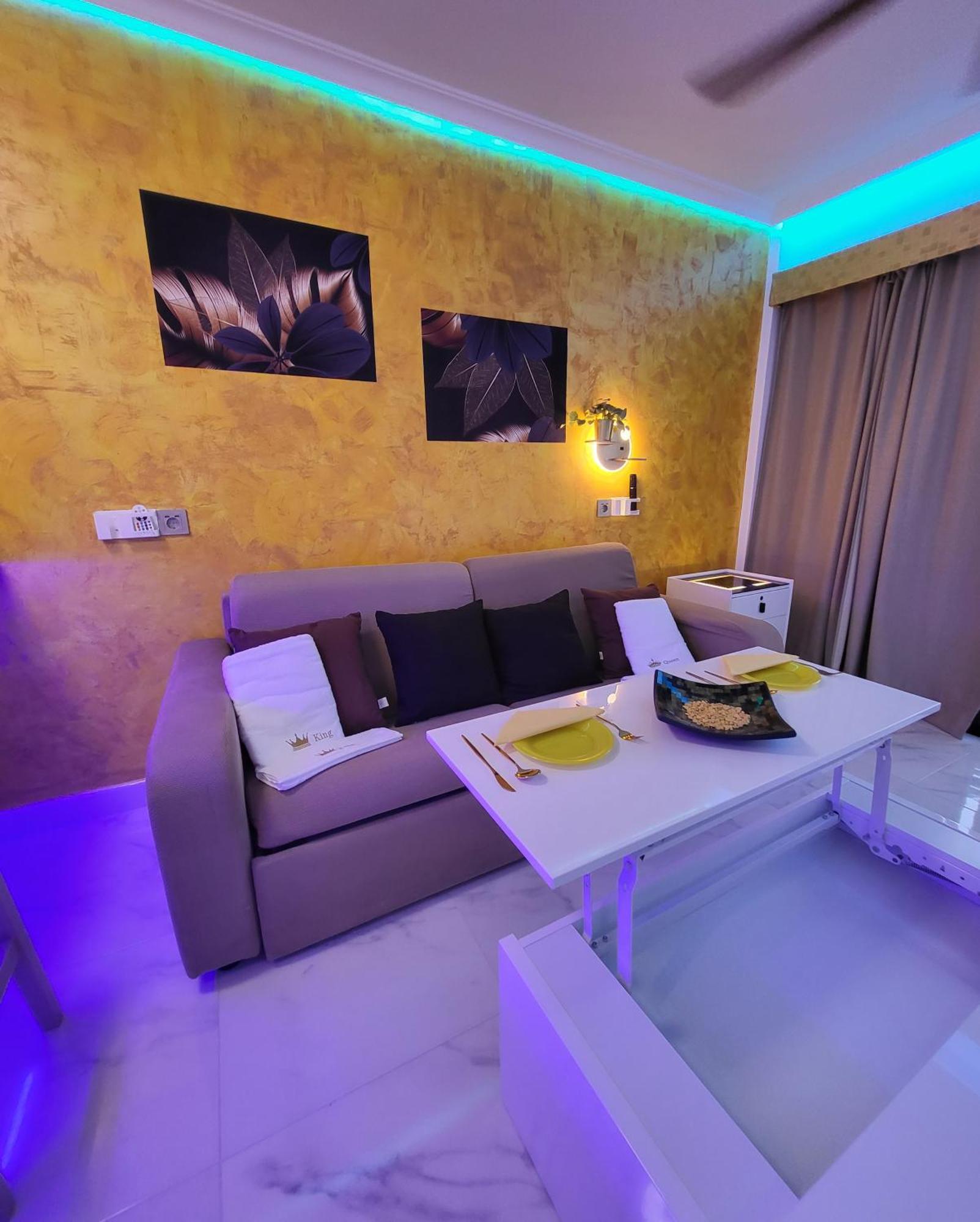 Moderno Y Luminoso Atico Con Vistas Y Piscina Apartment San Miguel de Abona Luaran gambar