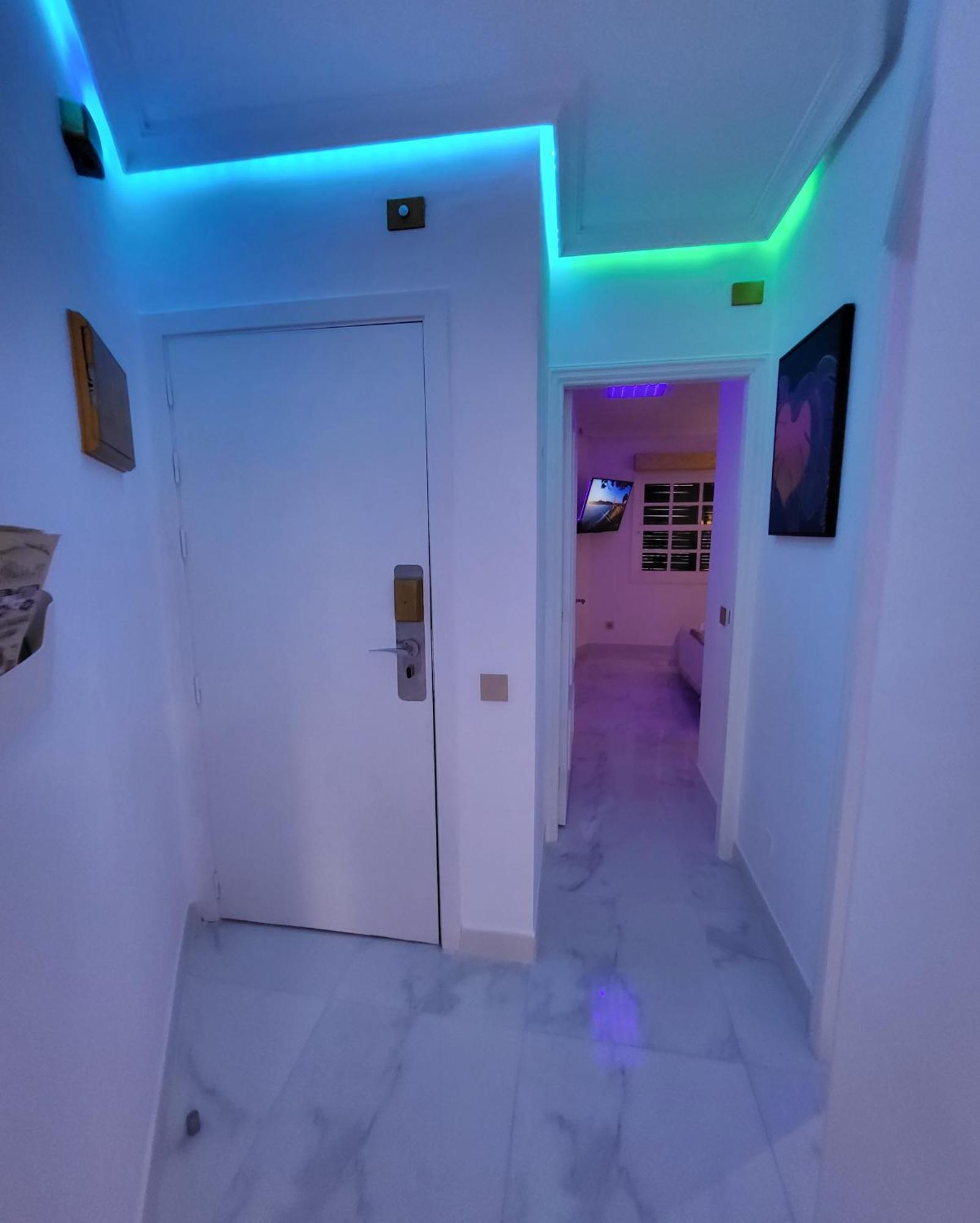 Moderno Y Luminoso Atico Con Vistas Y Piscina Apartment San Miguel de Abona Luaran gambar