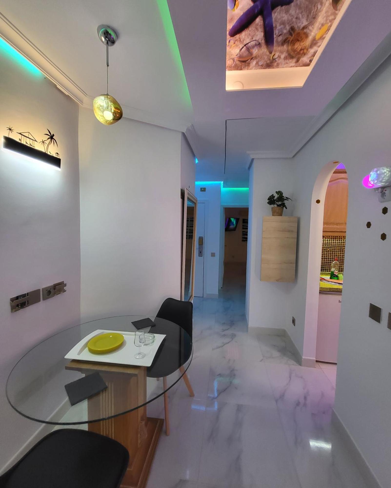 Moderno Y Luminoso Atico Con Vistas Y Piscina Apartment San Miguel de Abona Luaran gambar