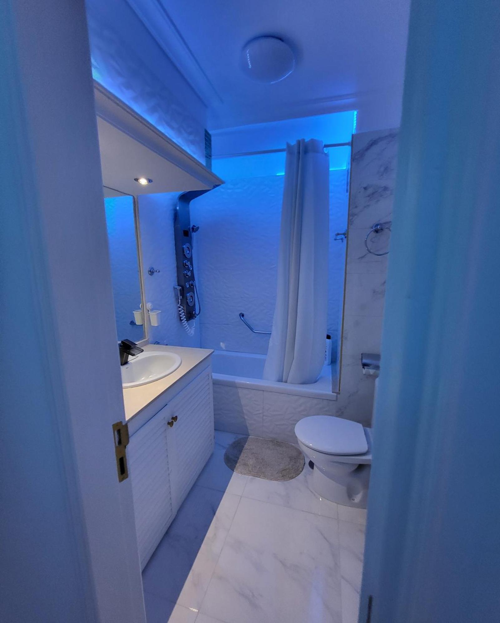 Moderno Y Luminoso Atico Con Vistas Y Piscina Apartment San Miguel de Abona Luaran gambar