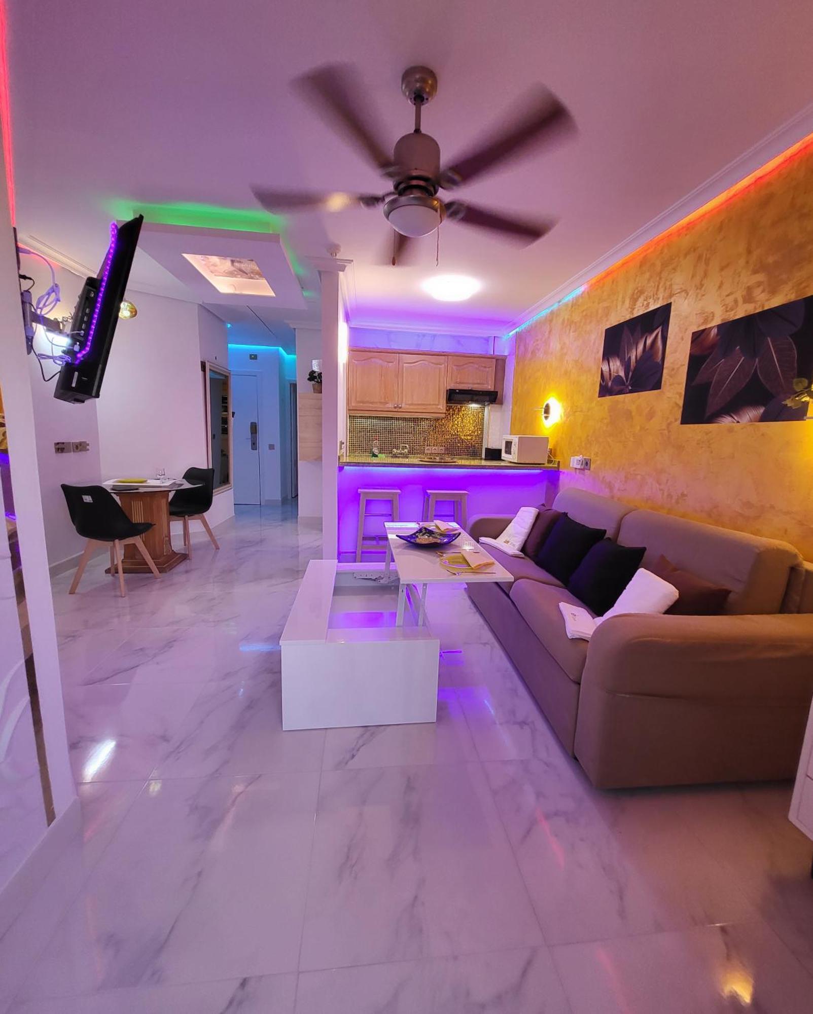Moderno Y Luminoso Atico Con Vistas Y Piscina Apartment San Miguel de Abona Luaran gambar